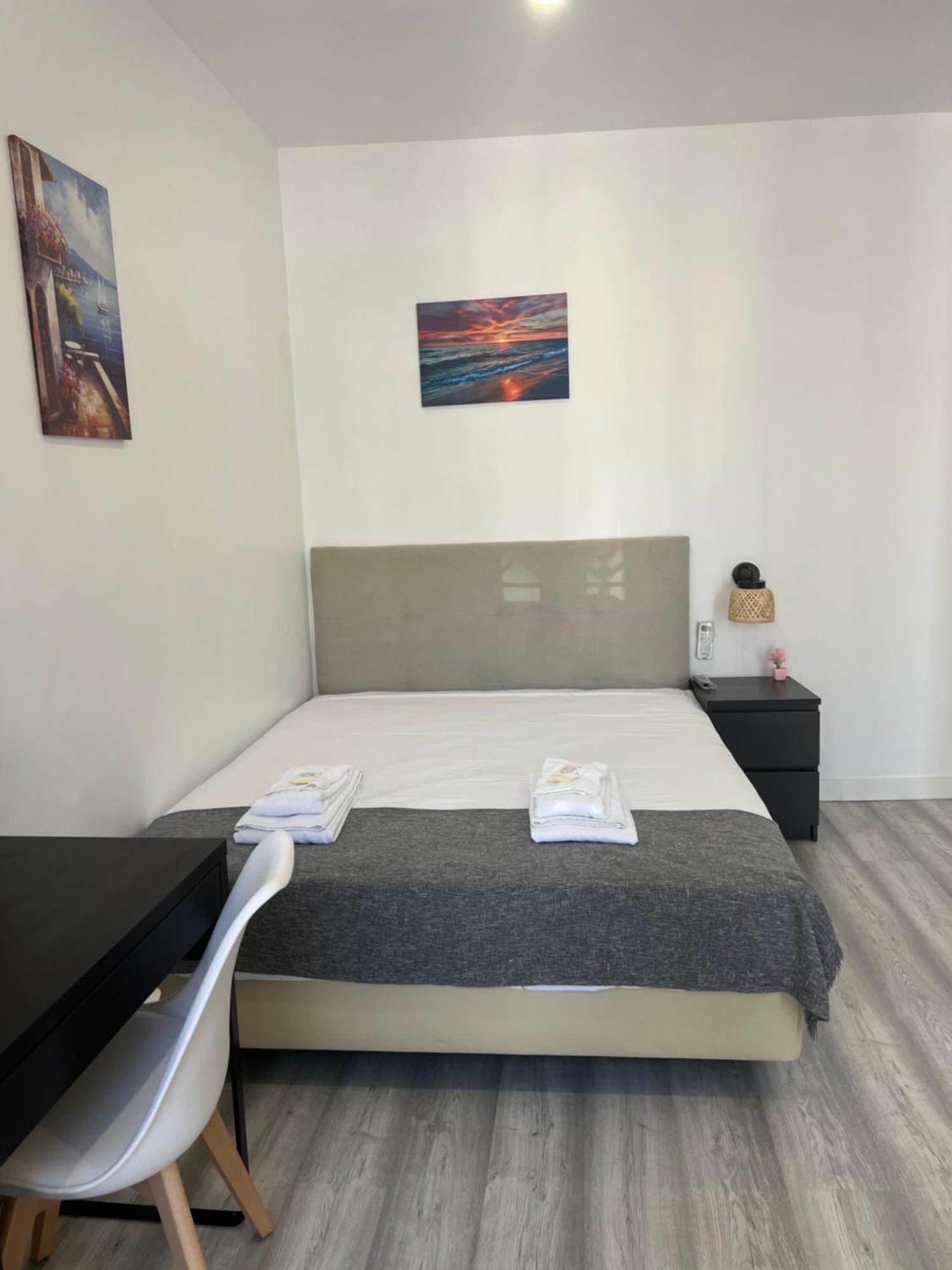 Sao Lazaro Bhuiyan Family Host Hotel ลิสบอน ภายนอก รูปภาพ