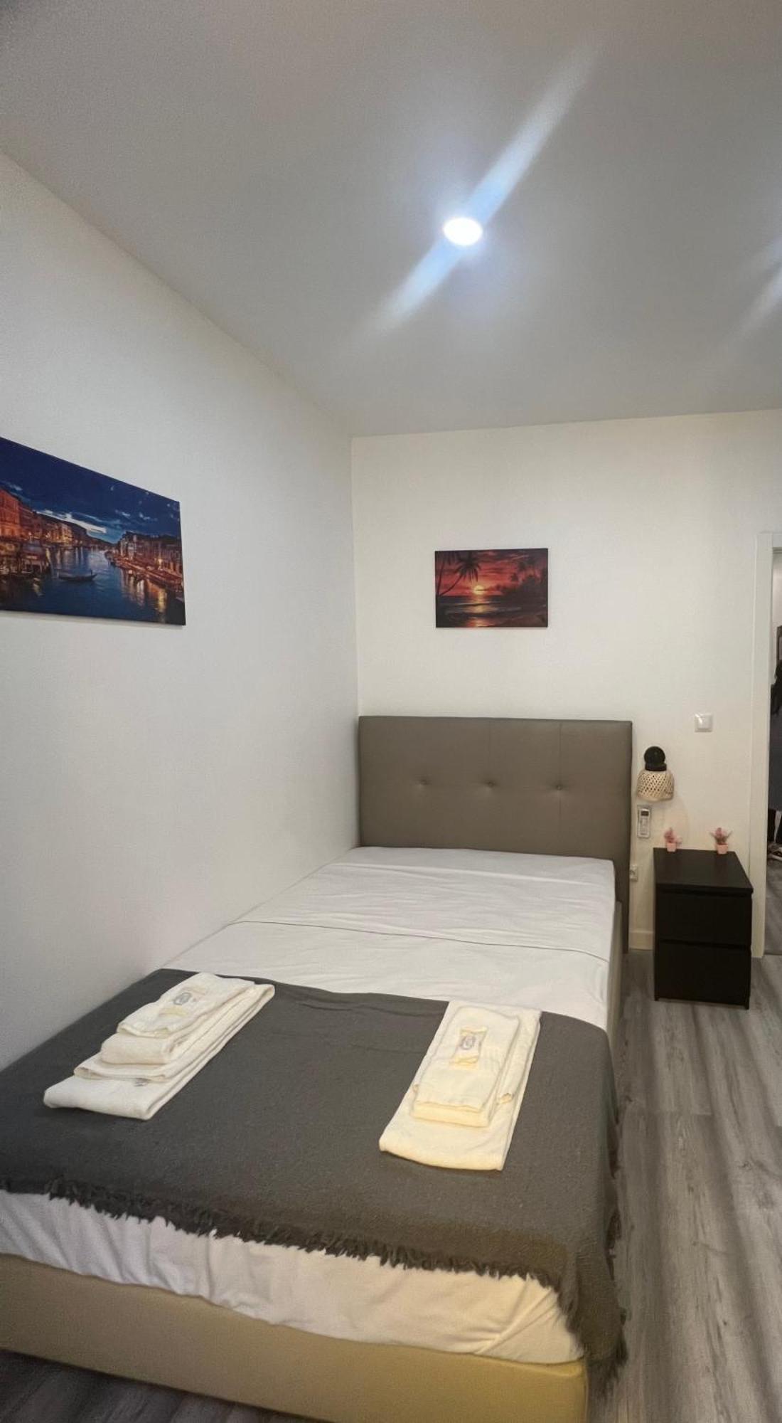 Sao Lazaro Bhuiyan Family Host Hotel ลิสบอน ภายนอก รูปภาพ
