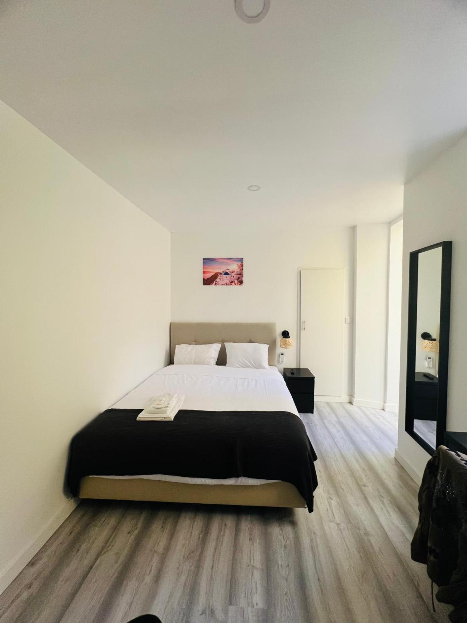 Sao Lazaro Bhuiyan Family Host Hotel ลิสบอน ภายนอก รูปภาพ